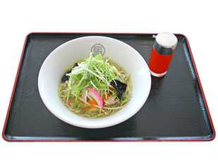 旬の野菜たっぷり　春塩タンメン